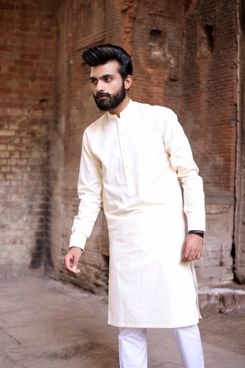 ali5official's tweet photo. Grace makes you more beautiful ❤️
#chaudhryaliabbas
#fashionmodel
#pakimodel
#kurtapajama
#traditionalwear
#kurtashalwar
#kurta
#fashion
#ethnicwear
#punjabi
#beard
#moustaches
#hairstyle
#mensfashion
#love
#instagram
#kurtastyle
#menswear
#fashionblogger
#fashiongoals https://t.co/2dH15jr1nZ