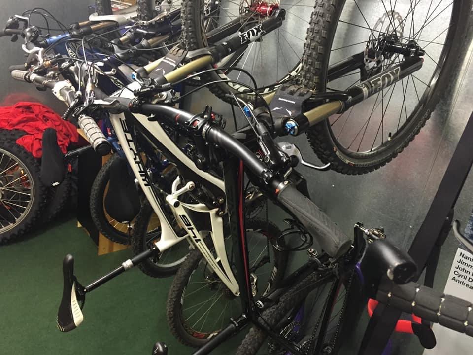 sorensen_chloe's tweet photo. **STOLEN** 

Pictured:
-KTM XCF350 with Ohlen’s suspension
-Specialised roubaix s-works road bike
-Whyte 146 works road bike
-Merida eBig Trail 800 ebike 

Along with thousands worth of helmets, tools &amp; motorcross kit.

Please share.

£££ REWARD https://t.co/UeSzIAavXp