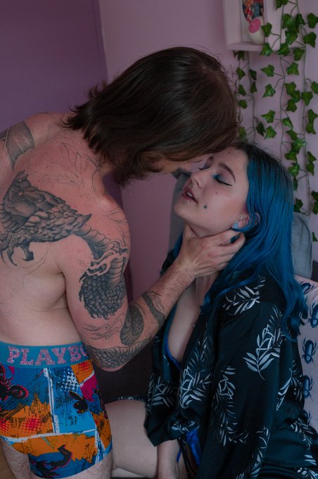 Dont let this amazing picture flop please 👀 With @Vulkayr_ https://t.co/ShEItR3izq