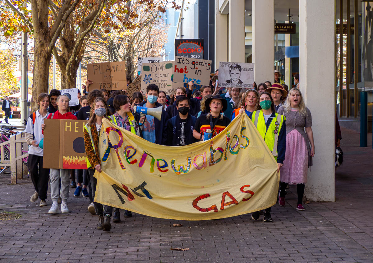 SS4Climate_ACT's tweet photo. The Climate Crisis is an issue our government has pushed aside for far too long! On May 21, 2021, us students from Canberra, Ngunnawal and Ngambri country,  marched through Civic for Climate Justice and First Nations Justice! https://t.co/b3F0l0pSNJ