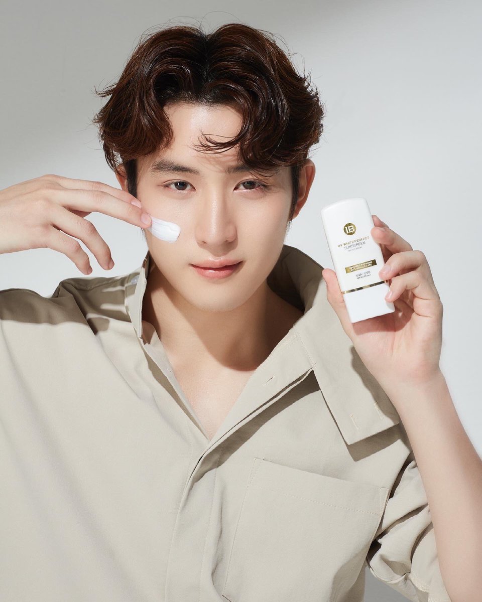 boyyent's tweet photo. Thank you : @IBglobalTH
Photographer : @diewbd
Actor : @ksdyut
Stylist : keke.stylist and Nubee
Makeup Artist : bonly556
Hair Stylist : bonly556
#ibglobal
#Secretadmirertheseries
#แอบมองแอบจองรัก
#boyyent https://t.co/VffuJgH7k1