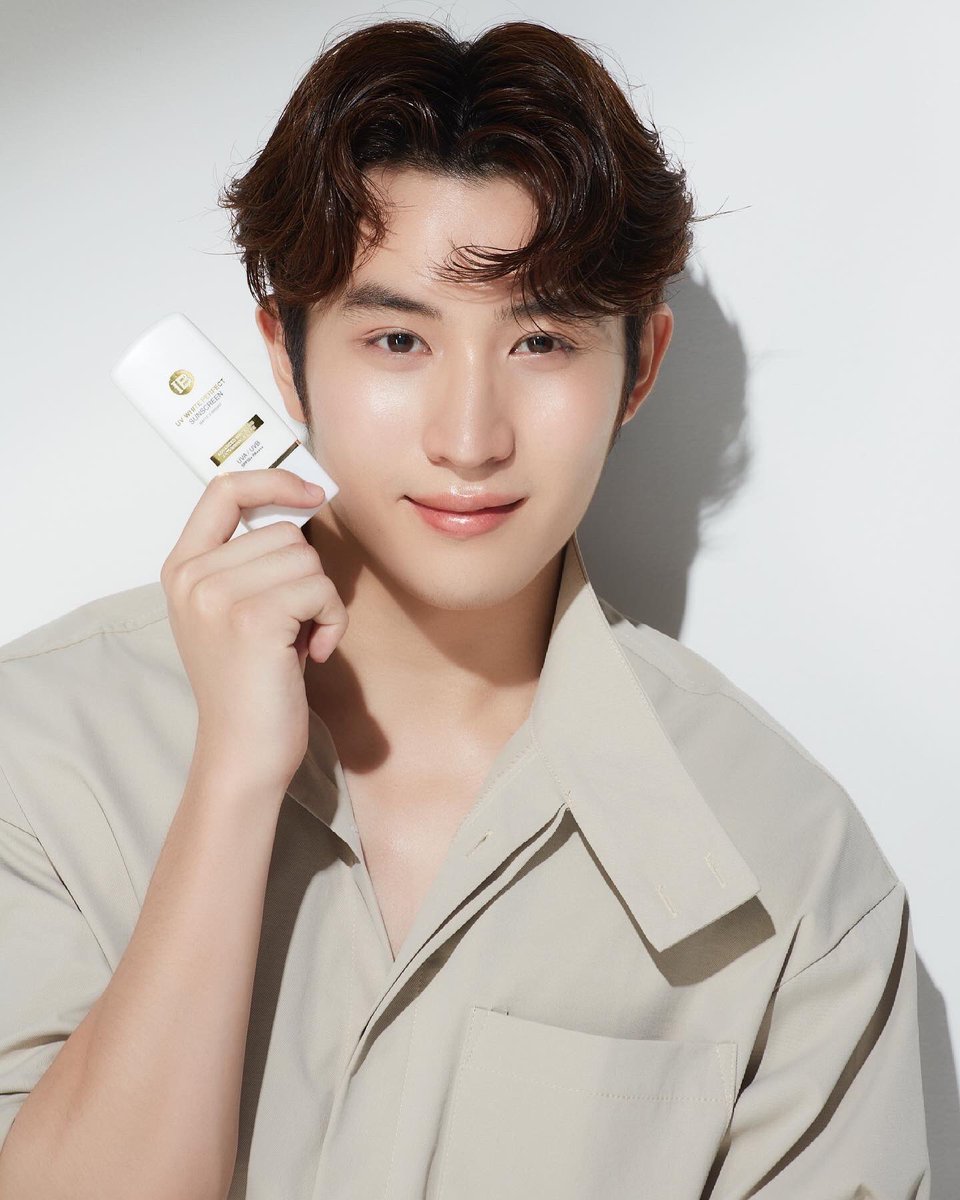 boyyent's tweet photo. Thank you : @IBglobalTH
Photographer : @diewbd
Actor : @ksdyut
Stylist : keke.stylist and Nubee
Makeup Artist : bonly556
Hair Stylist : bonly556
#ibglobal
#Secretadmirertheseries
#แอบมองแอบจองรัก
#boyyent https://t.co/VffuJgH7k1