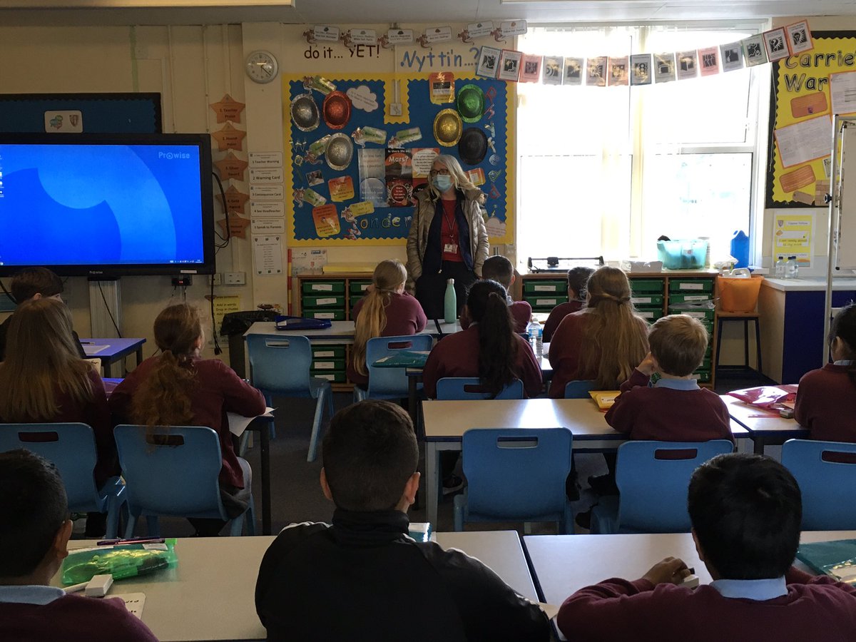 Stphilipevanspr's tweet photo. Year 6 have been learning about the sacrament of the sick. Mrs Vella came in to speak to us about her experiences of receiving the sacrament. #STPERE #HEALING https://t.co/1rfCvaedpQ