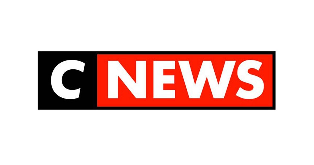 sergefederbusch's tweet photo. Bonjour les petits nenfants ! Non, vous n'êtes pas invités à un concours de blagues par #Macron mais à écouter votre intervenant préféré cet après-midi sur #CNews à 15 heures 30. A vos écrans ! https://t.co/8gTyPfQhHo