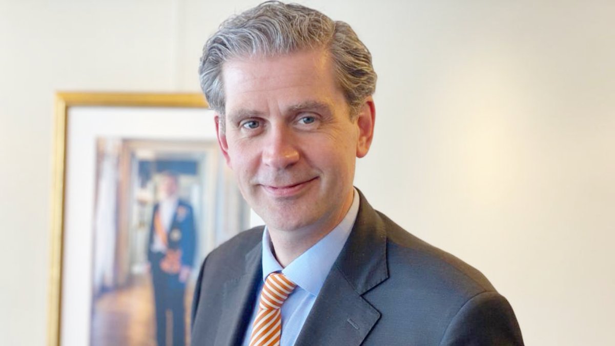 Stap voor stap moeten een aantal dingen weer mogelijk zijn, zo hoopt de Dordtse burgemeester Wouter Kolff in zijn nieuwste brief aan alle Dordtenaren hallodordrecht.nl/nieuws/bericht…
#Dordrecht