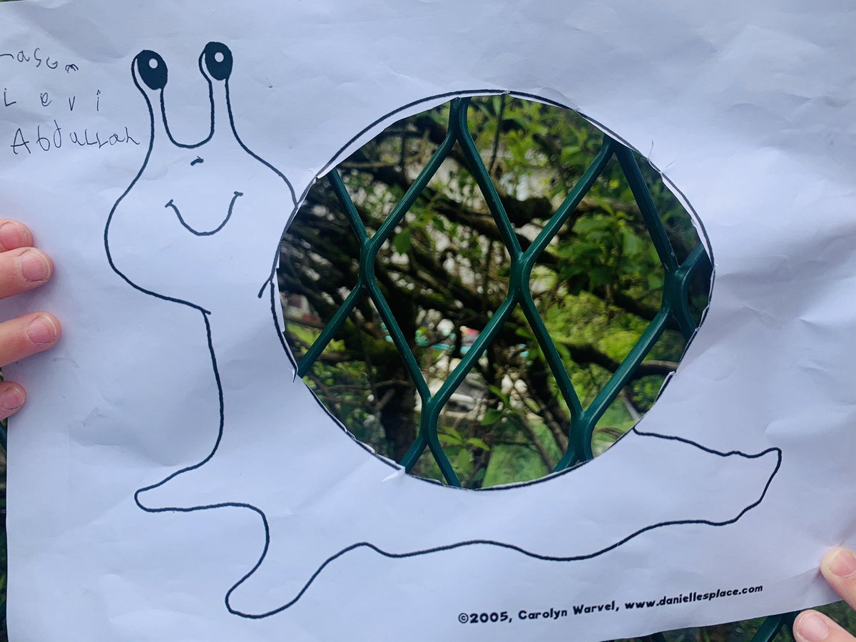 BubsyTownhill's tweet photo. Year 3 are loving our outdoor exploration of natural &amp; human made materials. #outdoorlearning #thcoutdoor #thcyear3 #thcscience https://t.co/LDyHfhOt5H