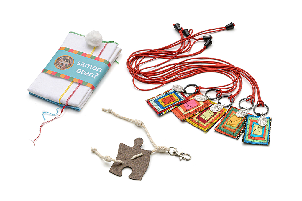 24.05.2021 > Klooster souvenirs – # 2 Marjolein Keijsper
<a href="/_C_mone/">Simone Kramer C-MONE</a> and @Kunstloc developed the design assignment ‘Brabant Monastery Icons’ and invited designers and artists to design a product to tell the stories of monasteries in a different way - more at dutchdesigndaily.com