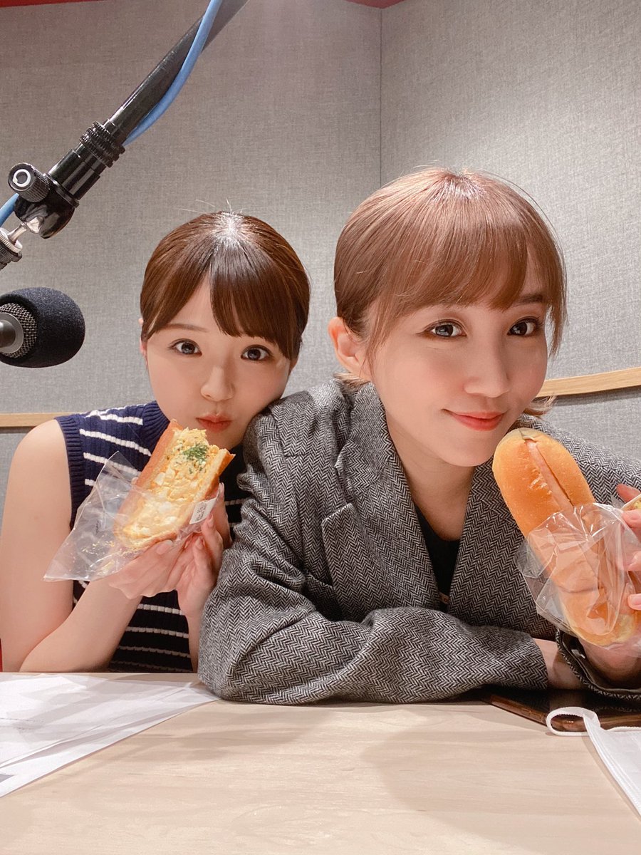 パン頬張るポニーテルズ リリーフランキースナックラジオ リリーフランキースナックラジオ 川村那月 Kawamuranatsuki