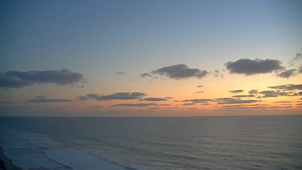 The sun is starting to brighten things up over Jensen Beach!