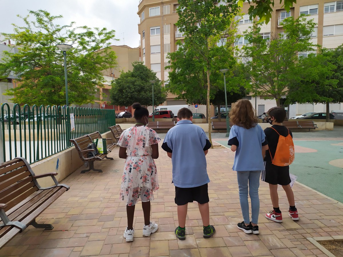 asdescoutsclm's tweet photo. El pasado sábado el barrio Franciscanos de Albacete se llenó de ilusión, juventud e infancia con la "Gymkana Franciscana" que organizamos junto al Grupo scout Don Quijote, @intermediaccion y #Acaim. Nos gusta colaborar en proyectos cooperativos de impacto local ;) https://t.co/wx8hZEqn4X