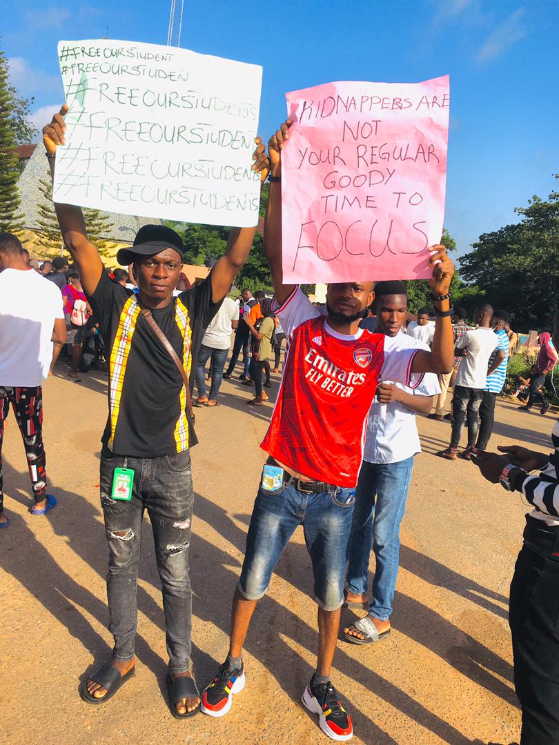 FDPChannelUNAAB's tweet photo. Sapa is real
Aseju ni ransome
#freefunaabite
#freeourstudent https://t.co/4s1ub7ppmk