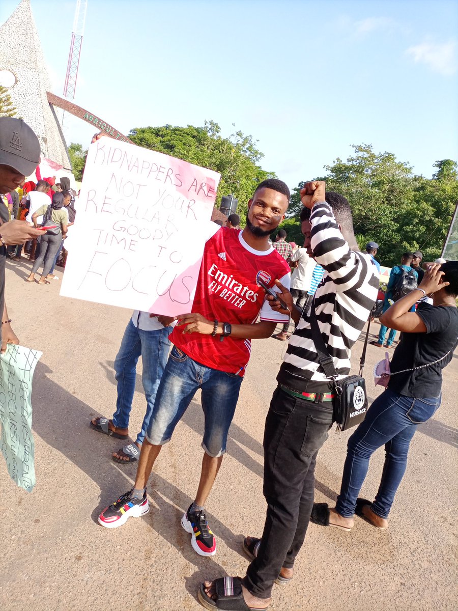 FDPChannelUNAAB's tweet photo. Sapa is real
Aseju ni ransome
#freefunaabite
#freeourstudent https://t.co/4s1ub7ppmk