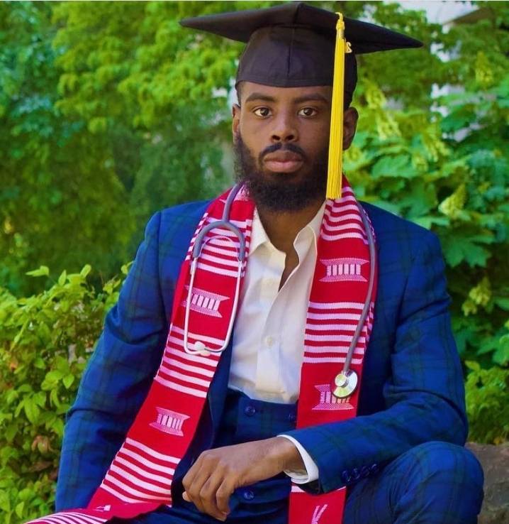 sep_kapsi1911's tweet image. Congratulations to Brother K. Daquez McCall (Zeta Epsilon) on his graduation from the University of South Carolina. Keep achieving our good brother! 👌🏿
Repost _mccall2 
#kapsi1911 #seprovince #kappagraduation