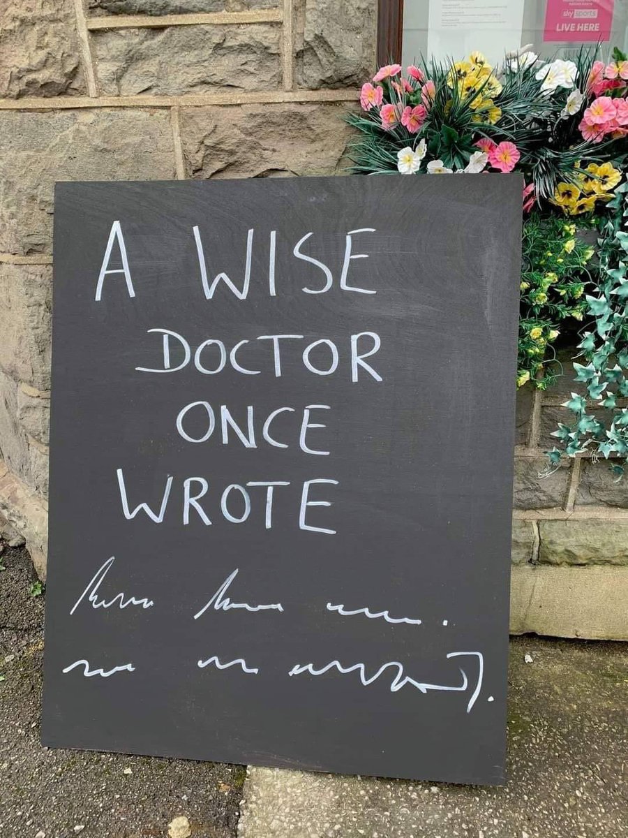 I’m not the best with legible writing now since my haemorrhage - a work in progress like many things still. However, anyone ever struggled to read patient notes? This takes me back ...
#strivingtobelegible