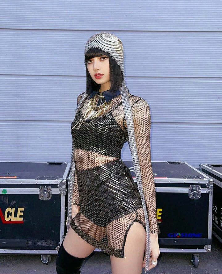 swallalisaa's tweet photo. Olivia Rodrigo names Lisa from BLACKPINK upcoming solo debut as her most anticipated music release this year in recent interview. ▶https://t.co/KRO55eXYBq https://t.co/TpH3YrIeeD