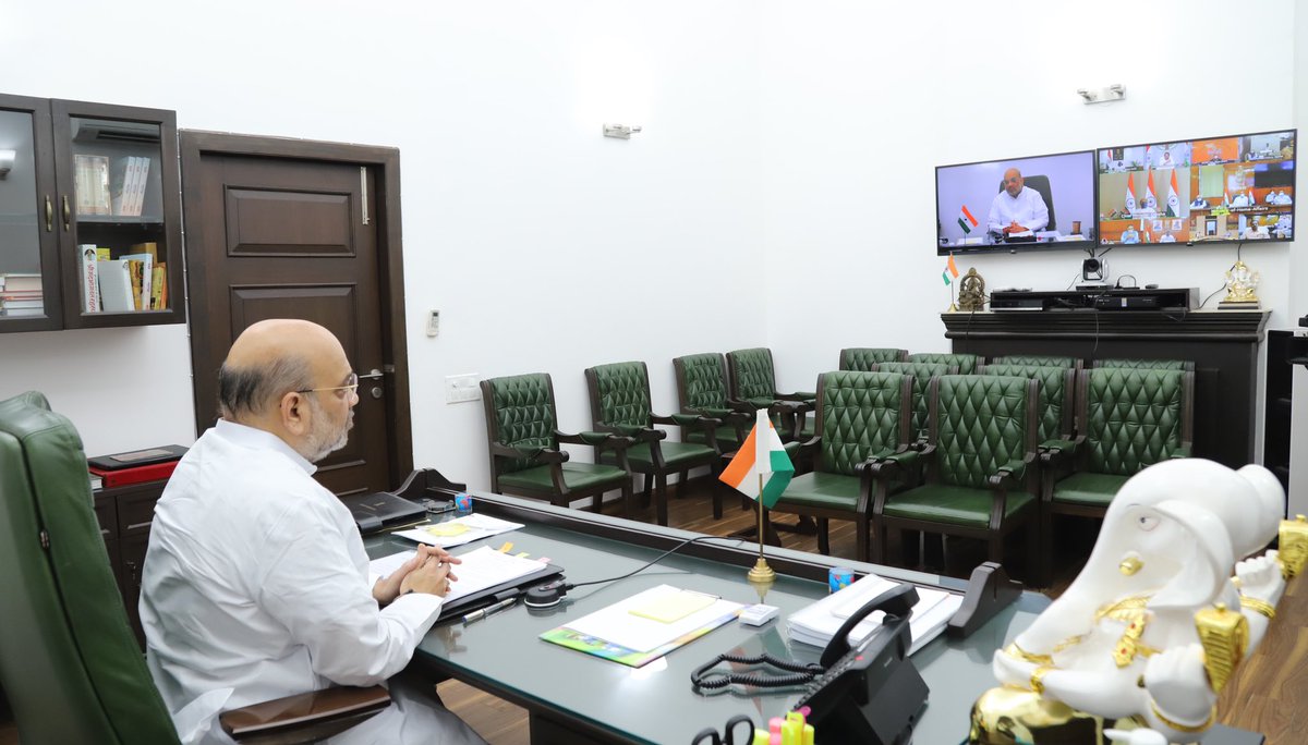 AmitShah's tweet image. Reviewed the preparedness to tackle the situation arising out of Cyclone Yaas, which is forming in the Bay of Bengal.

• Timely evacuation of people.
• Adequate power backup arrangements in all hospitals.
• Ensure the safety of oxygen generation plants.
pib.gov.in/PressReleasePa…