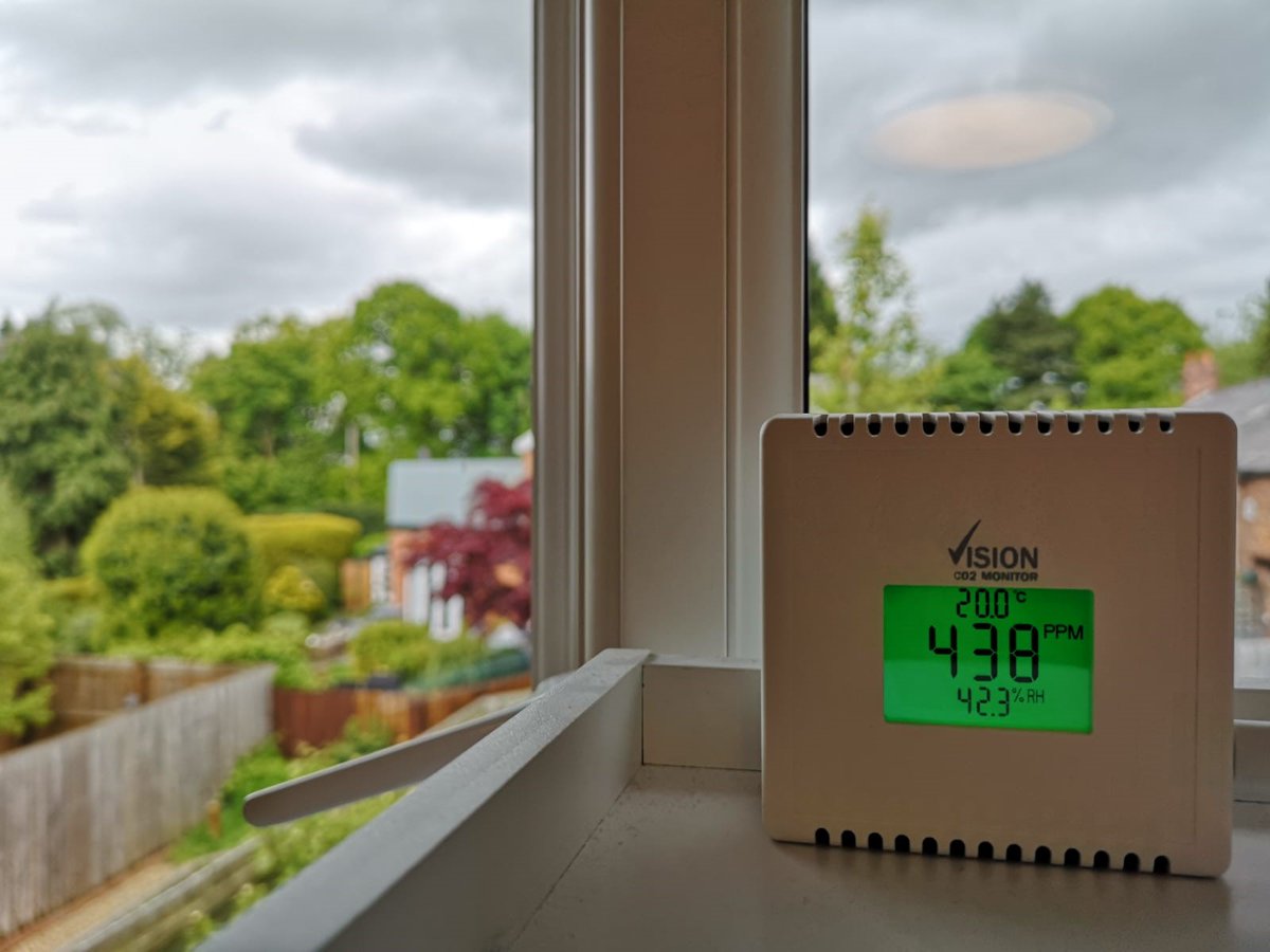 Vision_CO2's tweet photo. It seems to be raining across most of the UK... but still get those windows open. You'll get to enjoy that summer rain smell too! #MondayMorning #freshair #britishweather https://t.co/Y5Muw4a90S