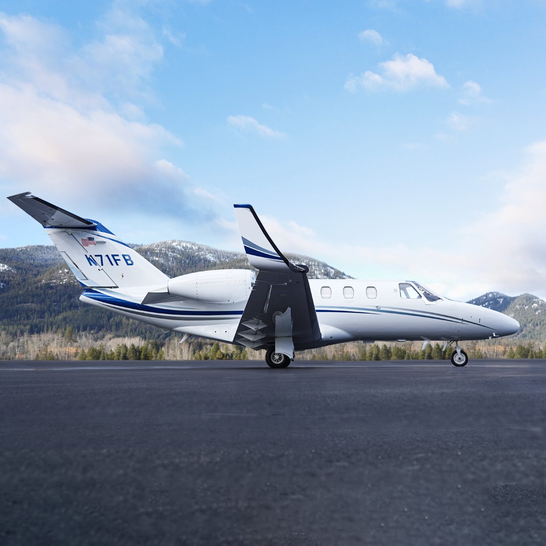 tamarackaero's tweet photo. Turn heads on the ramp with Tamarack Active Winglets. ✈️
#activewinglets #cj #tamarack
#tamarackaerospace #winglettechnology #aircraftwinglet #activewingtips #businessjetwinglets #wingtips #winglet #cessna #airplanelovers #pilot #pilotlife #aviation #avgeek #bizav https://t.co/TRrLRlXQvz