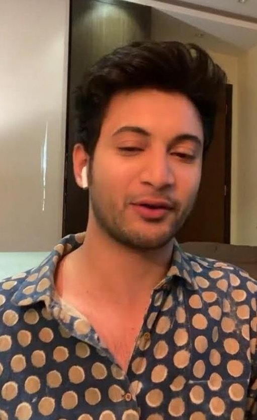 rohitxhappiness's tweet photo. ✨Rohit Saraf ✨ as emojis 
                   🤔            😯 https://t.co/fPIHJoBgKF