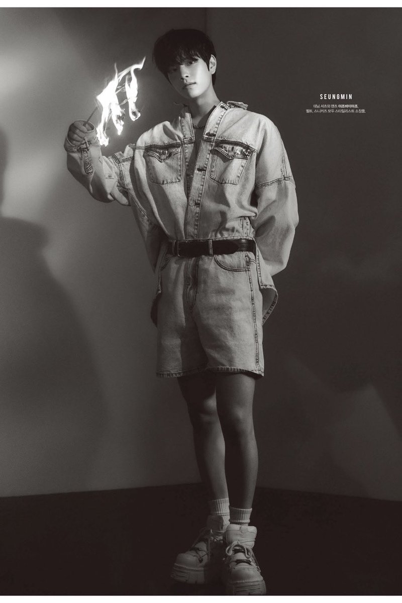 [#PIC 24.05.21] Seungmin para a revista 1st Look, edição de Junho 🖤 

Cr. naeleedsttae 

#StrayKids #스트레이키즈 #승민 #Seungmin @Stray_Kids