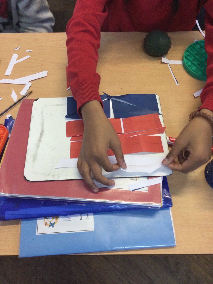 LarkHallPrimary's tweet photo. #lhmaths #lhtower #lhlondon We have been finding lines of symmetry in the flags of Europe. Now we are rearranging the UK flag to find out what fraction of it is red! https://t.co/HPTTsjAcmj