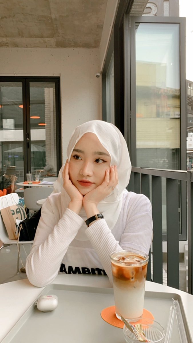 jpbrinx's tweet image. 오랜만에 이태원 감성