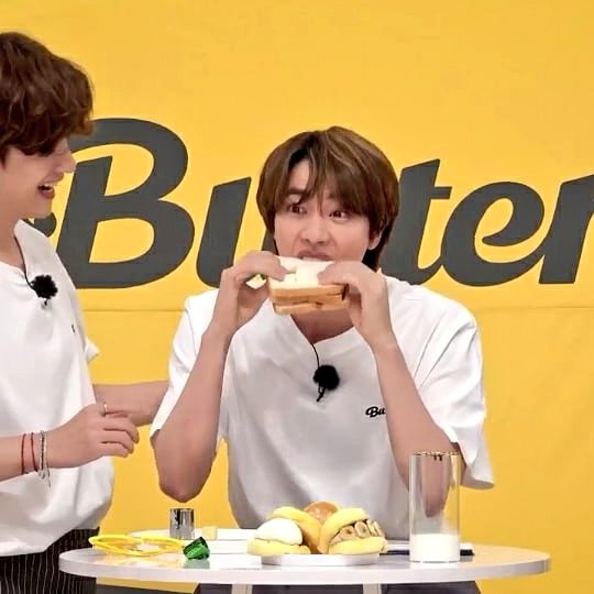 jeon_nicoly's tweet photo. #BTS_Butter #BTS #ARMYbts #KimSeokjin #babyjin https://t.co/IGJL5ZUkQI