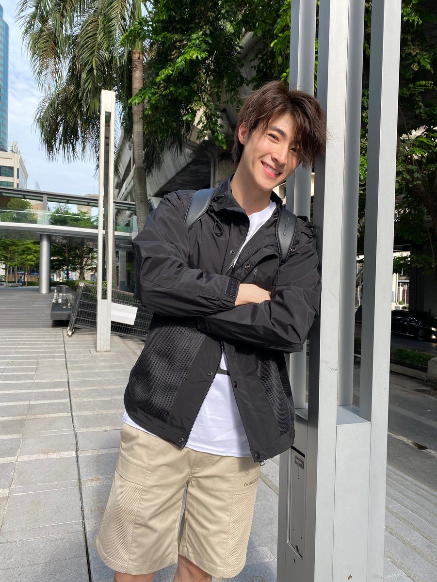 DiabPink's tweet photo. What's up with them and growing their hair long?🤔
#เจ้าแก้มก้อน 
#fluke_natouch 
#allfluke https://t.co/plrLOexhXr