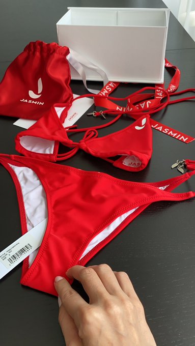 Cute gift @LiveJasmin https://t.co/sPKn3CumBD<a class="tags" href="/tag/livejasmin">@livejasmin</a><a href="/tag/jlo"class="tags"><span>#jlo</span></a><a href="/tag/grammys"class="tags"><span>#grammys</span></a><a href="/tag/benaffleck"class="tags"><span>#benaffleck</span></a><a href="/tag/comedyvideo"class="tags"><span>#comedyvideo</span></a>