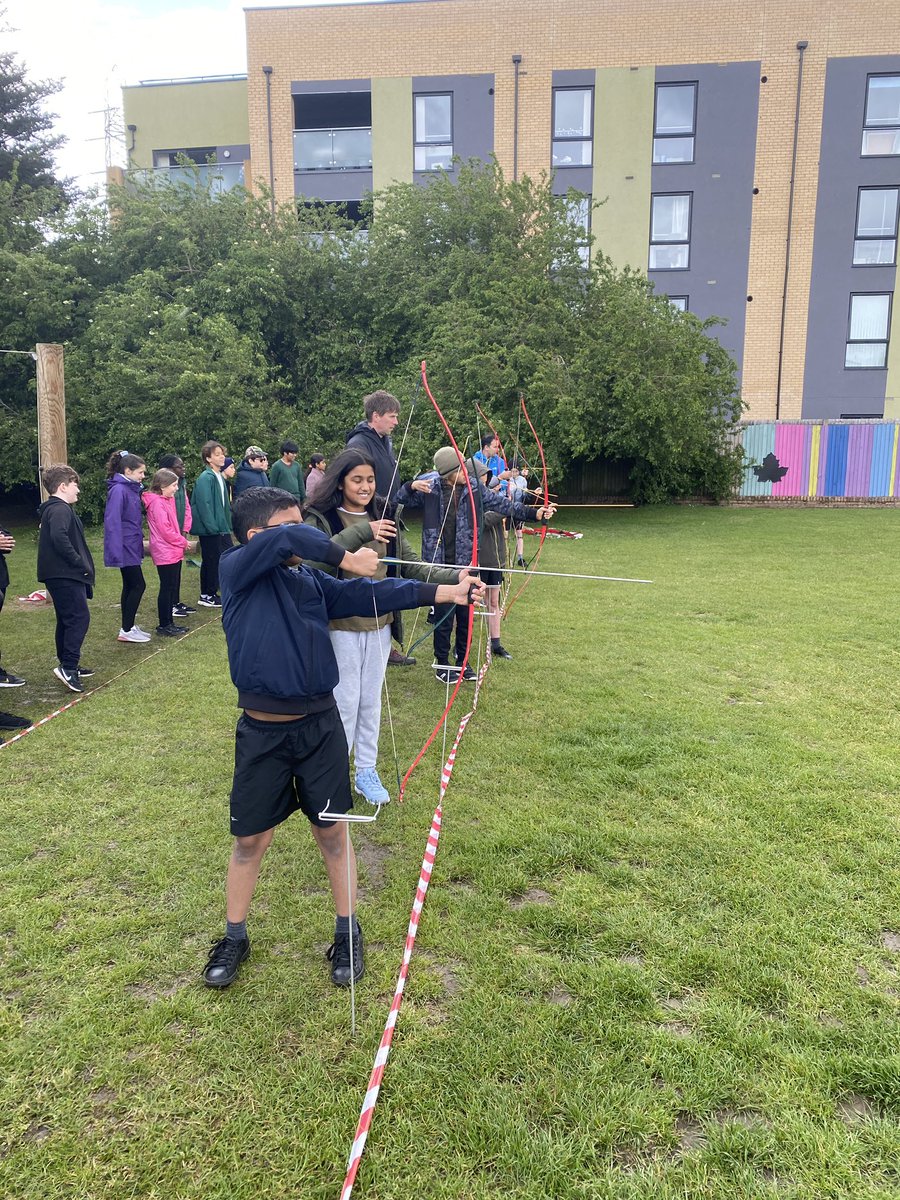 OakdaleE18's tweet photo. Y6 Archery - @MaesyLade comes to Oakdale! https://t.co/LaP6C9lwXD