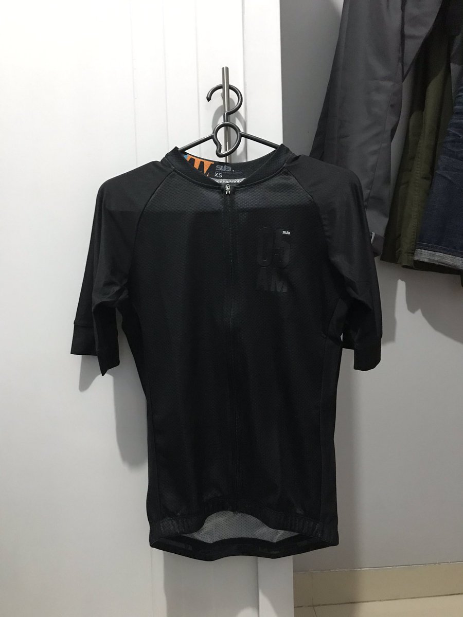 WTS
-Santic road size 40 + look keo grip (650k)
-Sub jersey 5am size xs (200k)
WA: 089669702731
📍Bandung
Makasi #fnfjb