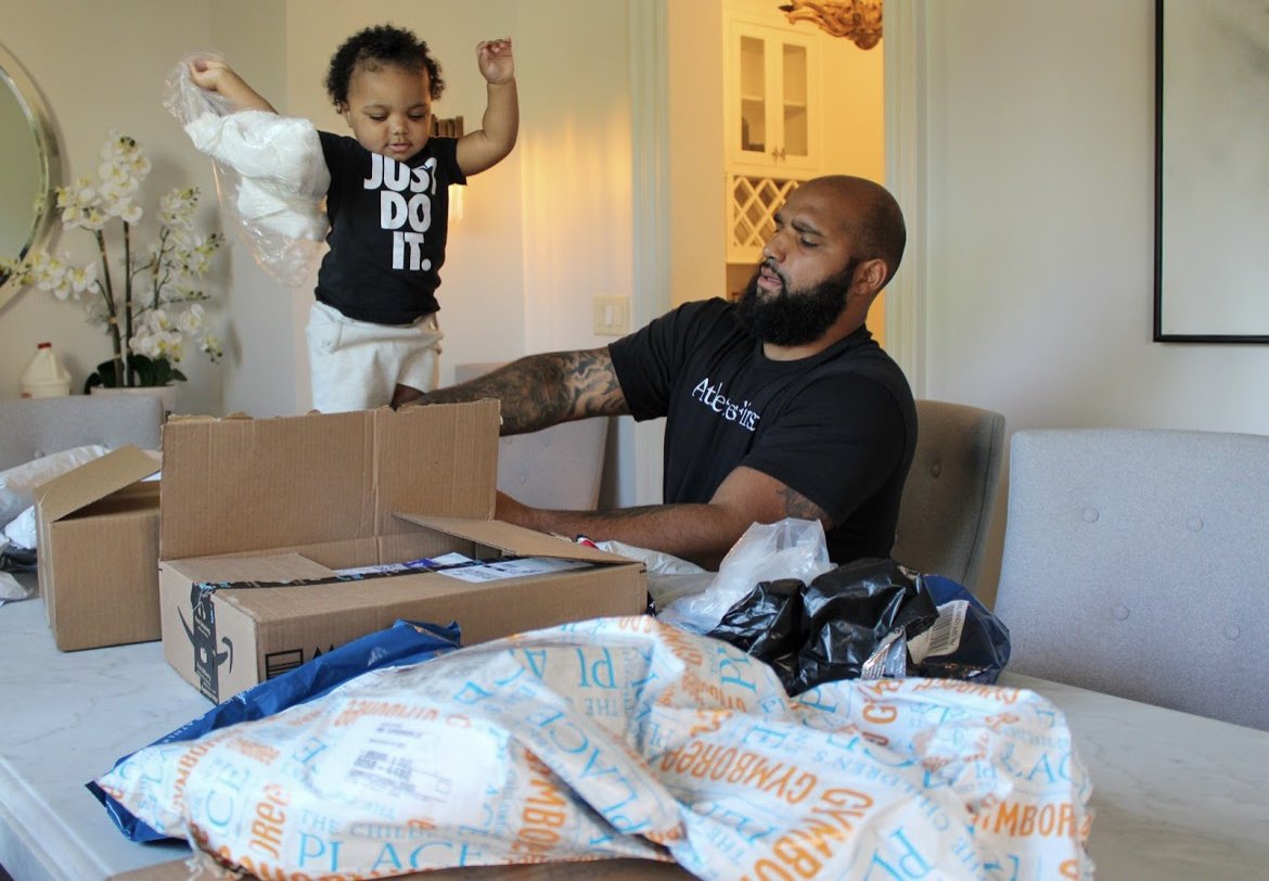 Do you have more returns than time? Juggling between work, kids, COVID, a social life can be tough, and we don’t want to add more on your plate. Let us handle it! No more waiting in long lines, no more missing return windows! Visit notedreturns.com and sign up!
