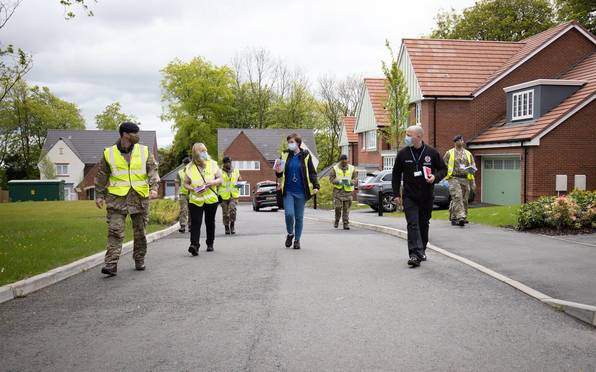 British Army 🇬🇧 (@britisharmy) on Twitter photo Over the last few days our personnel have deployed to support <a href="/boltoncouncil/">Bolton Council</a> in the fight against Covid-19. 78 members of <a href="/1stRegiment_RHA/">1st Regiment Royal Horse Artillery</a> have visited over 4,000 homes so far to deliver information leaflets and PCR test kits. Over the last few days our personnel have deployed to support <a href="/boltoncouncil/">Bolton Council</a> in the fight against Covid-19. 78 members of <a href="/1stRegiment_RHA/">1st Regiment Royal Horse Artillery</a> have visited over 4,000 homes so far to deliver information leaflets and PCR test kits.