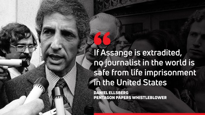 couragefound's tweet photo. "If #Assange is extradited, no journalist in the world is safe from life imprisonment in the United States" - @DanielEllsberg 

#FreeAssangeNOW 
#DropTheCharges 
#NoExtradition https://t.co/sMt5ifV524