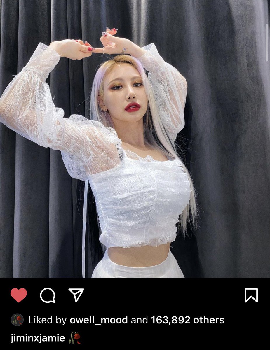 ymmlamola's tweet photo. Owell Mood comeback on May 30! I'm like 99.9% sure we're getting a song featuring Jamie 🤡

Also, he looks so fine I— 🥵 https://t.co/2FmbgtycMo