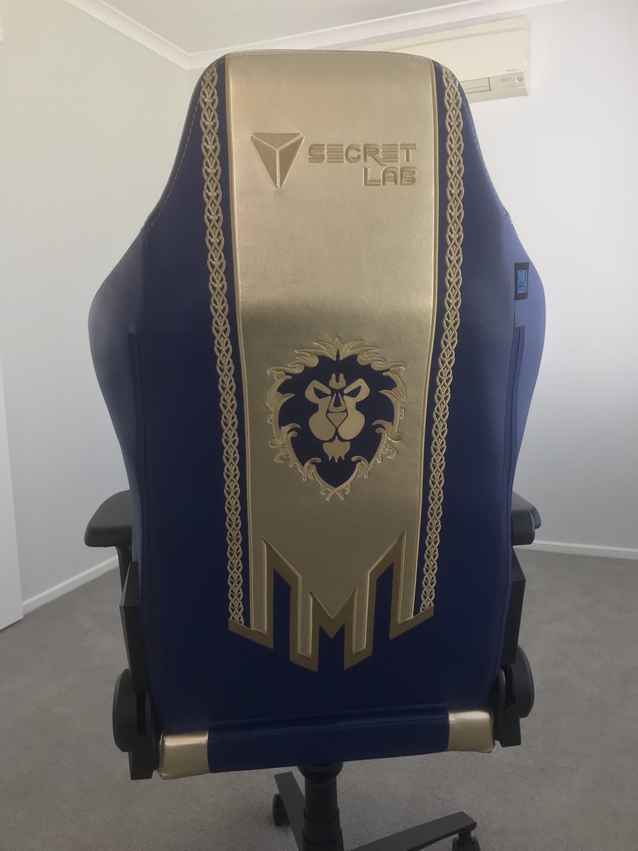 otamj's tweet image. Is this not the most beautiful chair you’ve ever seen? 😍😆🤓 #Secretlab