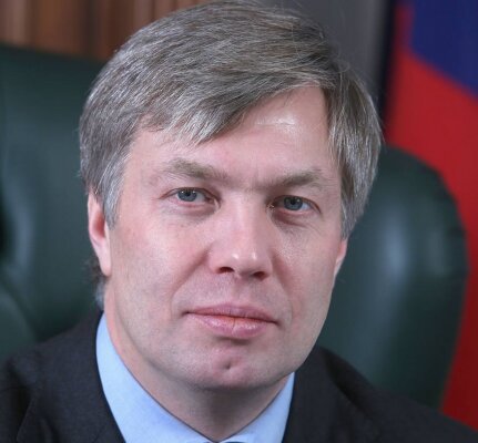 Кто не перестроится, тот уйдёт: Русских установил чиновникам сроки ответа на обращения ульяновцев 

73online.ru/r/kto_ne_peres…
