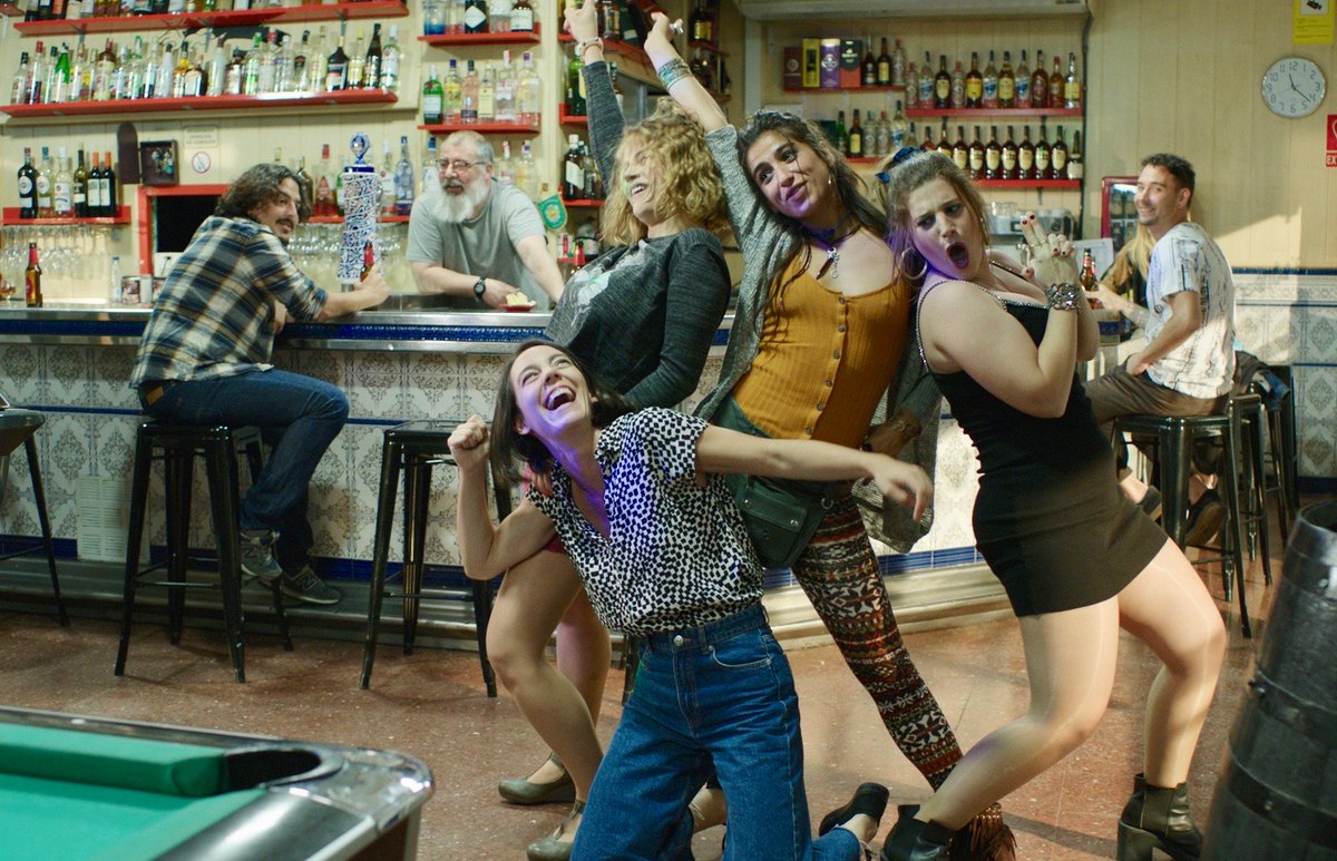 🎬 #Chavalas, de Carol Rodríguez Colás (Sección Oficial a Concurso)
<a href="/vickyluengo/">Victoria Luengo</a>, <a href="/ElisabetCT/">Elisabet Casanovas</a>, <a href="/CarolinaYuste_O/">杭州约炮/绍兴约炮/宁波约炮/上海约炮/南京约炮/无锡约炮/三亚约炮/海口约炮/嘉兴约炮/南通约炮</a> y Ángela Cervantes protagonizan esta historia de cuatro amigas inseparables en la adolescencia que vuelven a reencontrarse en el barrio.