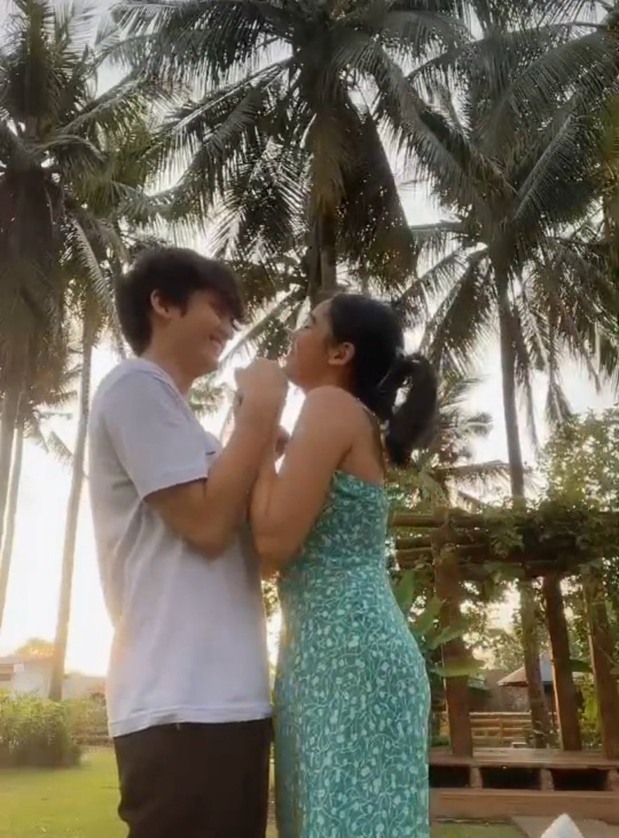 QuenDreaOFC's tweet photo. dance with me during the golden hours

ANDREA GabayNiBroKayMIRA
SETH HKMSupportivePIO https://t.co/ZTPpZAL3xC