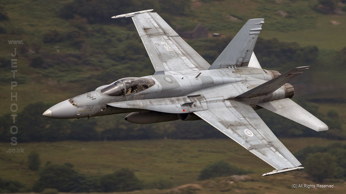 Canadian Forces CF-188A Hornet visiting LFA7 whilst on route to RIAT 

@RIATPR @airtattoo @CF18Demo @RCAF_ARC