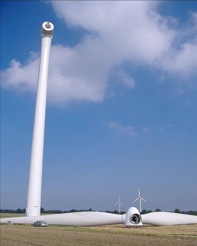 Engineering Passion (@enginepassion) on Twitter photo Large wind turbine blade compared to a car!
Via <a href="/TheGradEngineer/">The Graduate Engineer</a>
#Engineering #Engineer #windenergy #windturbine #greenenergy #renewableenergy #STEM Large wind turbine blade compared to a car!
Via <a href="/TheGradEngineer/">The Graduate Engineer</a>
#Engineering #Engineer #windenergy #windturbine #greenenergy #renewableenergy #STEM