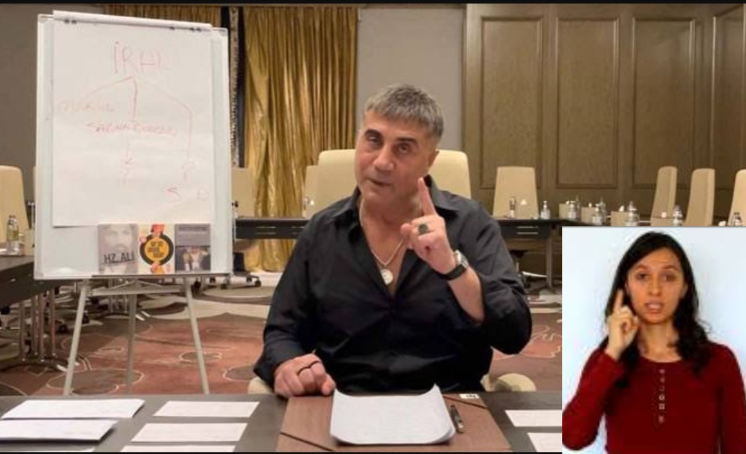 Mükemmel 👊
Elemanın birisi Sedat Peker 'in videosunun altına yazmış: 
- "Abi 8. bölümde duyma engelliler için tercüman koyar mısın?"

Biri de ona cevap yazmış :
▪︎ "Savcılar için mi?”
👏👏