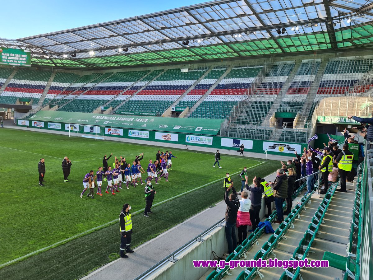 Guggeee's tweet photo. Erstbesuch Weststadion mit ziemlich netten Begleiterscheinungen #Relegation 

https://t.co/xXmKDqfsiZ https://t.co/0tYOrdYvry