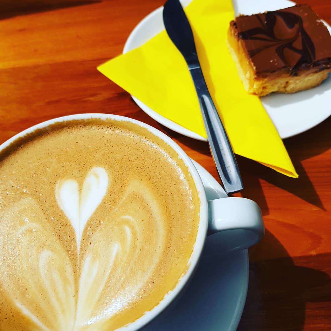 Ibby_tri's tweet photo. Fun morning finding hills (not particularly hard in North Yorkshire π) finished with coffee and slab of millionaires shortbread from @PrologueCycle
#ukcyclechat #cycling #cyclinglife #weareorbea #orbeaorca #orbeaorcaomx #wahoo #cyclist #northyorkshire #whereweride #onyourbike https://t.co/oLTKGN5FEA