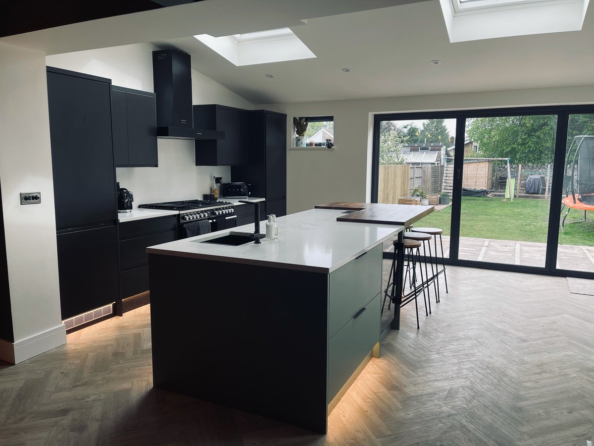 MyrahConstruct's tweet image. WE CREATE AMAZING SPACES 
Transform your home with Myrah Construction 

We are specialists in transforming areas in your home into beautiful spaces for you to enjoy, from loft conversions to extensions. We plan, design and manage the project with you.

Call us on 0117 2872533.