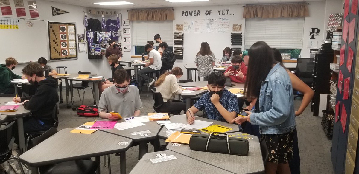 ParrTeach's tweet photo. Last day of tutorials and its a full house! Love these kids!#OURHOUSEGMS https://t.co/XLIksCkiOM