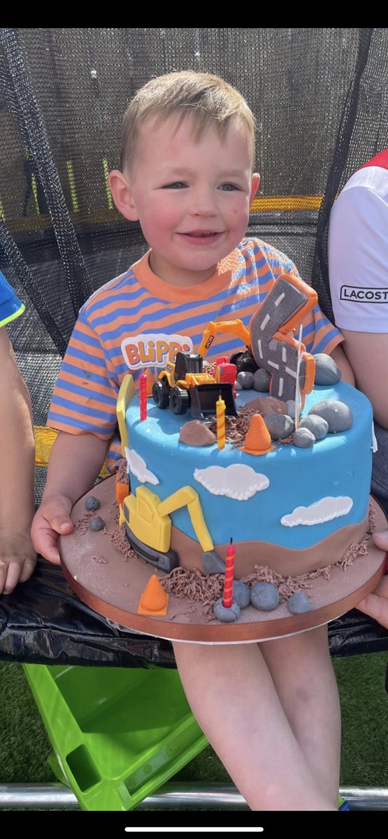 odonnell_stacey's tweet photo. @NewarkNursery  Austin wanted to share his birthday pictures with you over the weekend he’s now a big number 4 boy🧡💙 https://t.co/Rewx2Y6aps