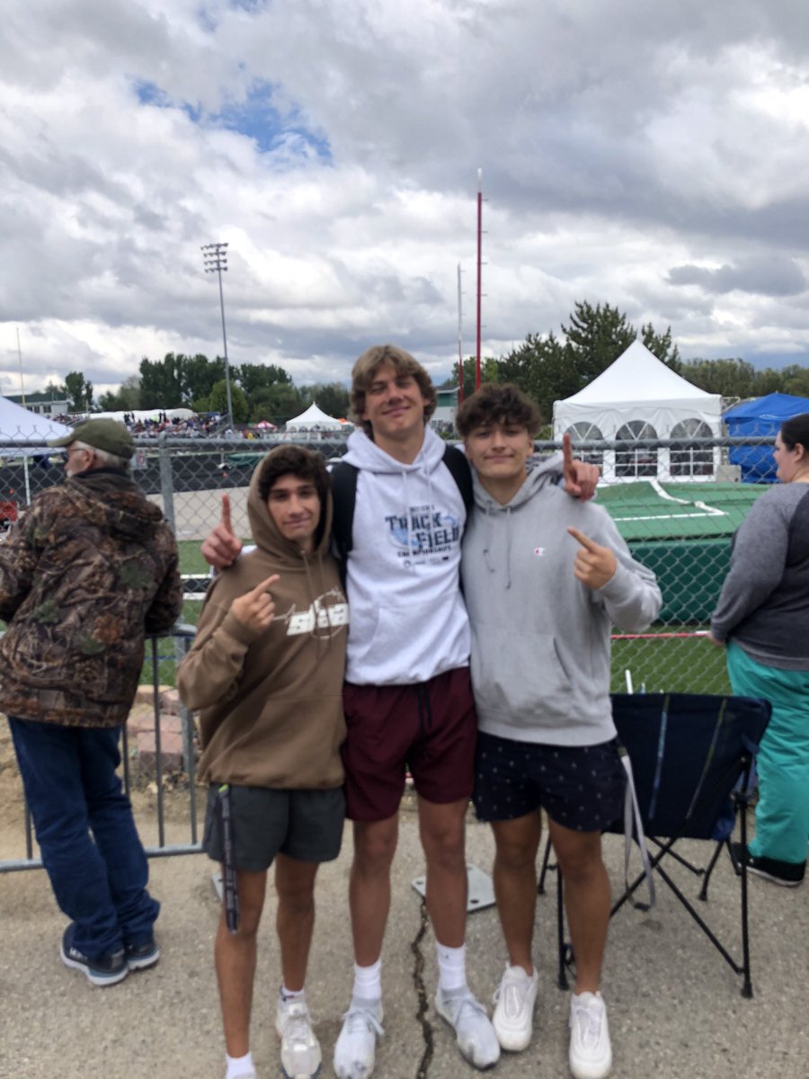 MShulikov's tweet photo. A couple weeks ago my coach Joel convinced me to do track... got enough practices in to compete in the last meet of the season and qualified for districts, in districts I qualified for state, and now I get the opportunity to say I’m a state champ jumping 6’8! #statechamps https://t.co/gr7UYertvF