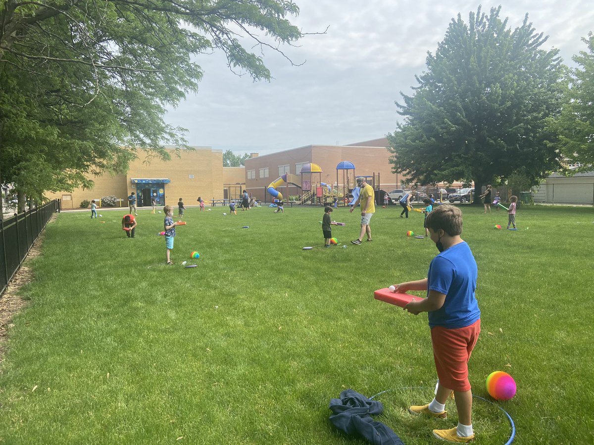Thank you <a href="/EmersonPE_D100/">Emerson PE D100</a> for an amazing track and field day. The kindergarten and 1st grade students loved it.