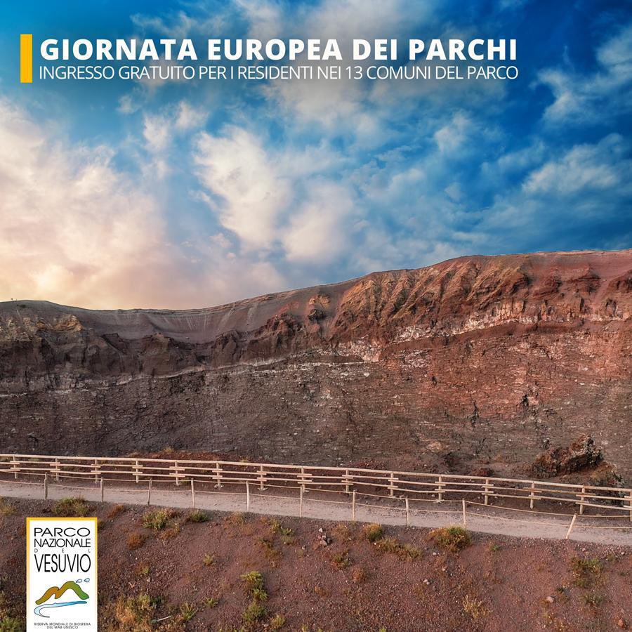 Per la #GiornataEuropeaDeiParchi abbiamo lanciato la nuova App del <a href="/VesuviusPark/">Ente Parco Nazionale del Vesuvio</a> Inoltre, abbiamo predisposto l’ingresso gratuito al cratere del vesuvio per i residenti nei 13 Comuni del Parco per tutta la settimana (dal 24 al 30 maggio). #noisiamoilvesuvio